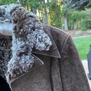 Vintage 70’s groovy suede leather jacket ❤️ This is the real deal!